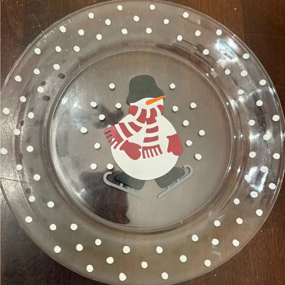 Crate & Barrel Snowman Plates France 8”